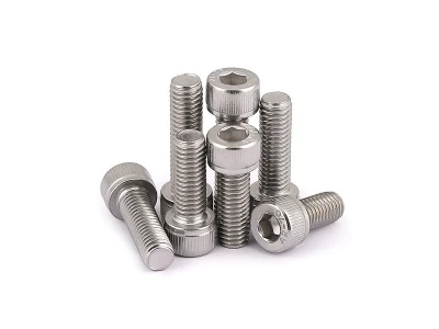 CSAVAR hengeresfejű imbusz 6 X 70  8.8