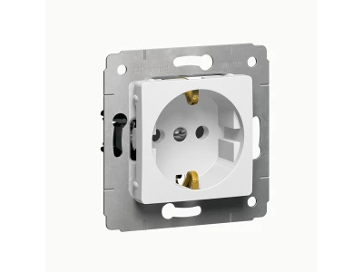 Legrand aljzat fehér 2P+F 773-620